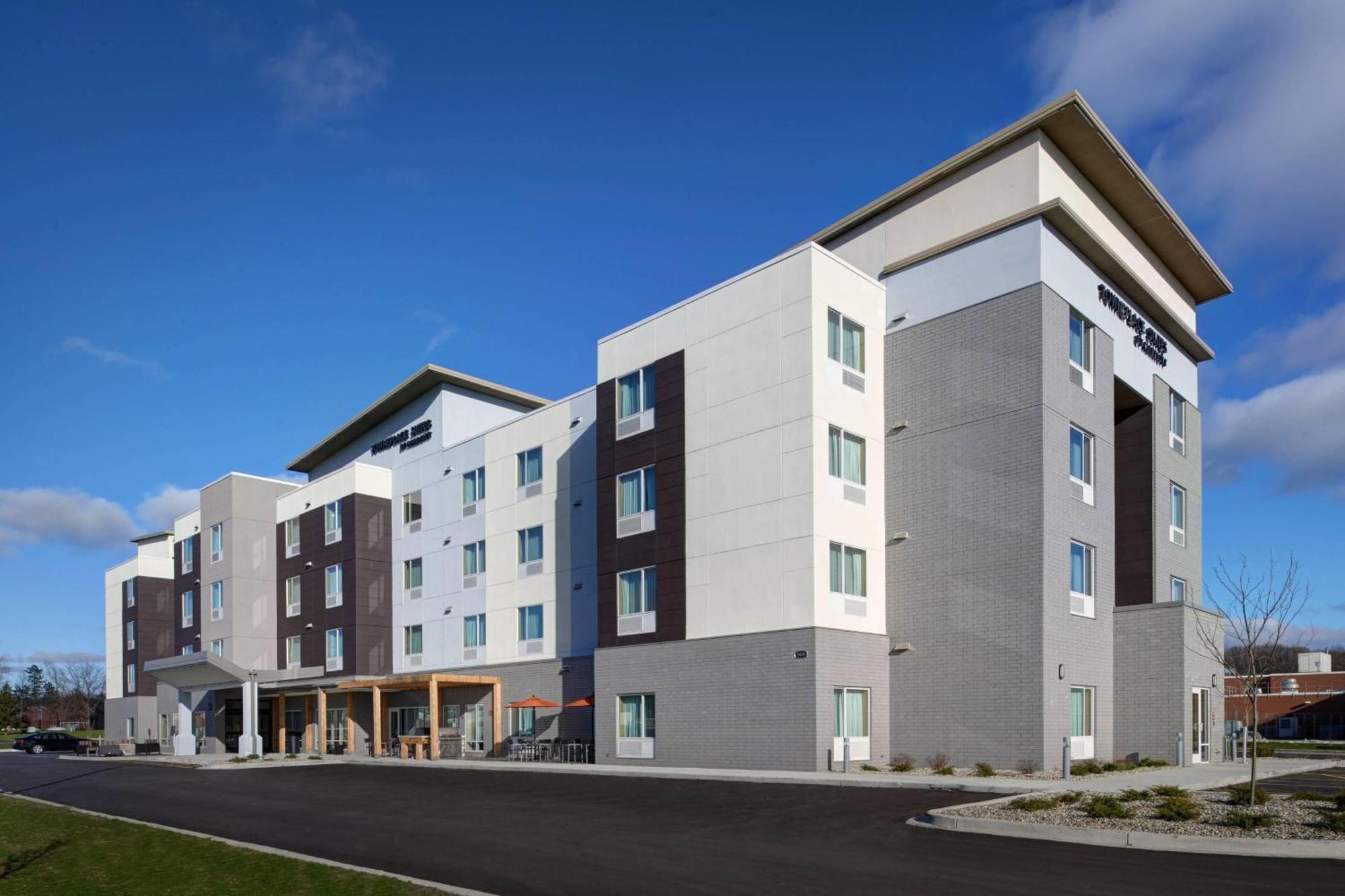 Towneplace Suites By Marriott Grand Rapids Airport Cascade Dış mekan fotoğraf